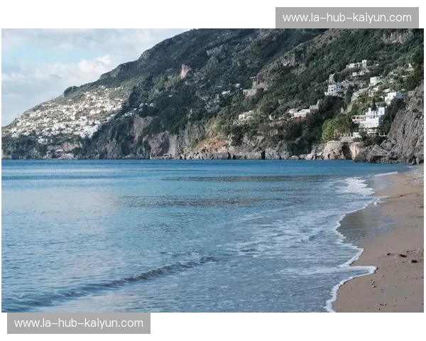 首发那不勒斯：把地中海的第一缕阳光带回家